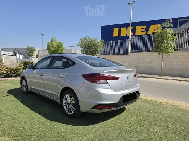 יונדאי אלנטרה