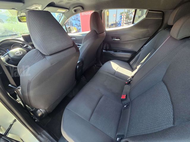 טויוטה C-HR