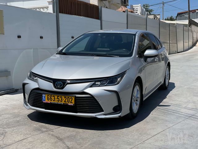 טויוטה קורולה