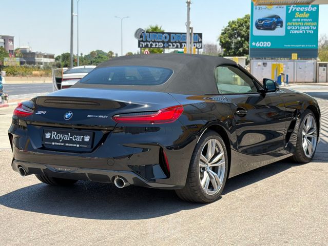 ב מ וו Z4