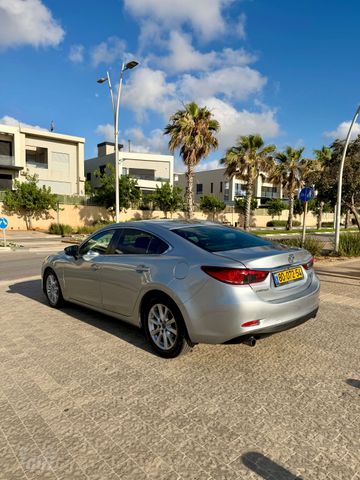 מאזדה 6