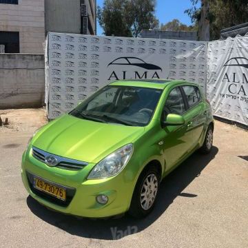 מודעת רכב יונדאי i20