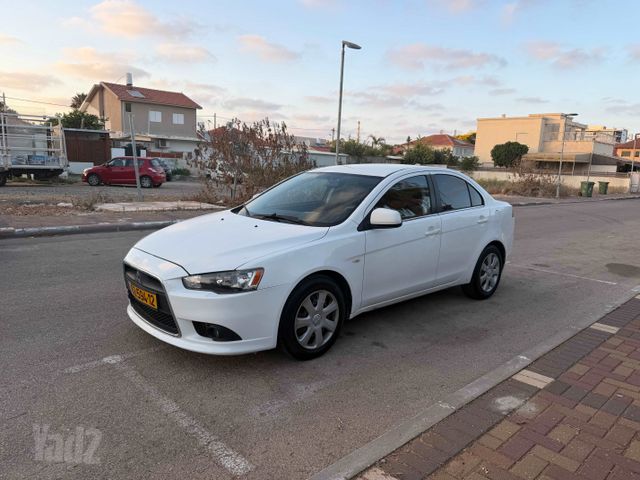 מיצובישי לנסר