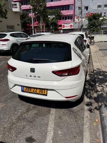 סיאט לאון