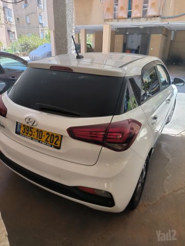 יונדאי i20