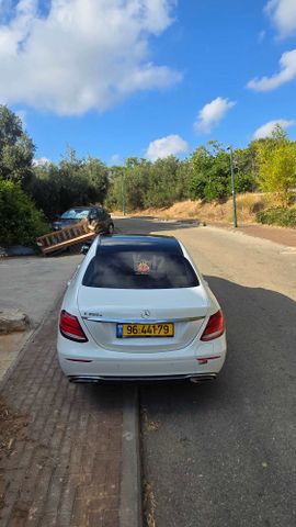 מרצדס-בנץ E-class