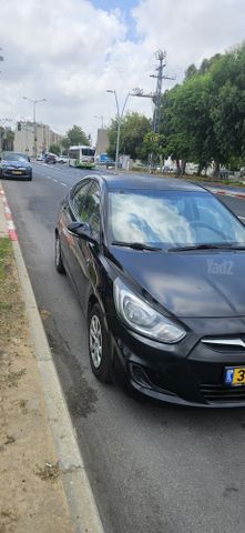יונדאי אקסנט i25