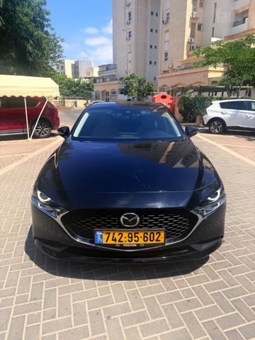 מודעת רכב מאזדה 3