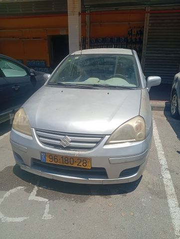 סוזוקי ליאנה