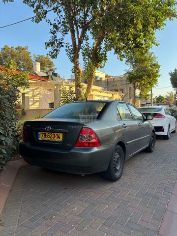 טויוטה קורולה