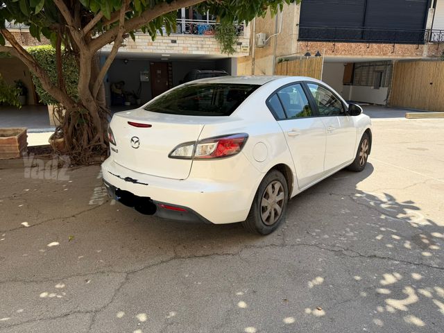 מאזדה 3