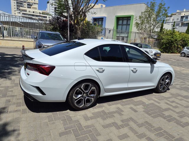 סקודה אוקטביה