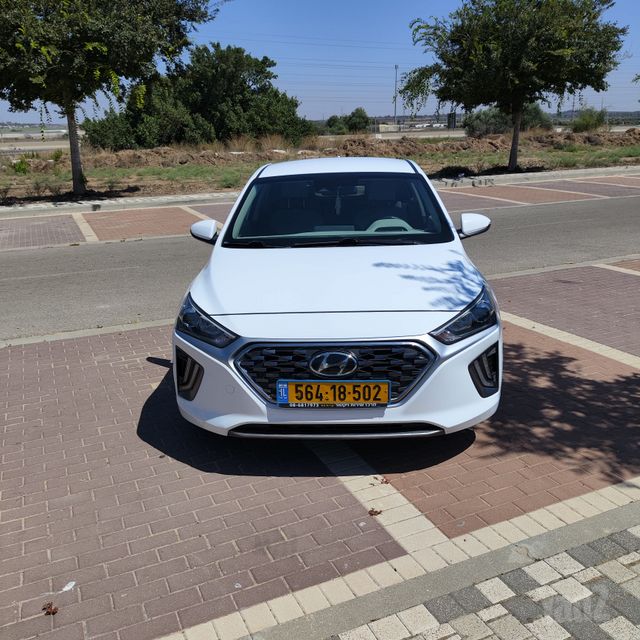מודעת רכב יונדאי איוניק