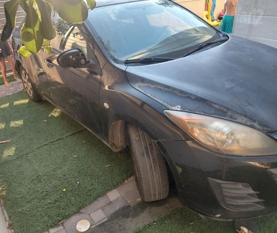מודעת רכב מאזדה 3