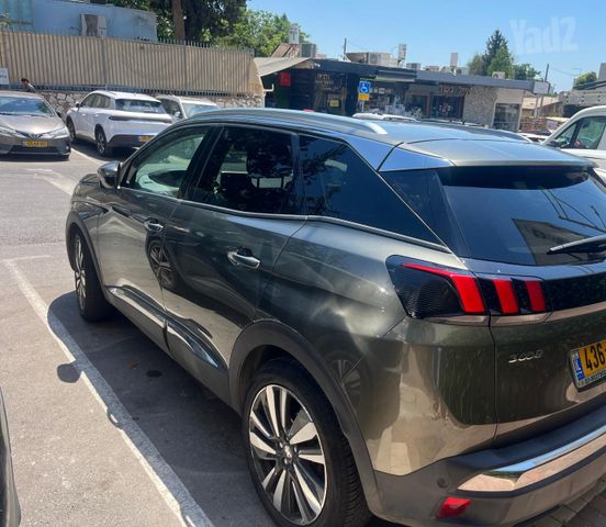 פיג'ו 3008