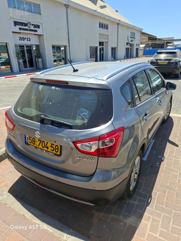 סוזוקי קרוסאובר