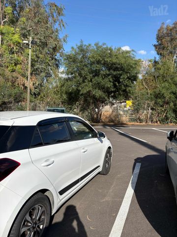 יונדאי i20