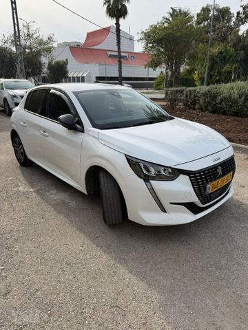 פיג'ו 208