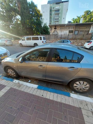 מאזדה 3