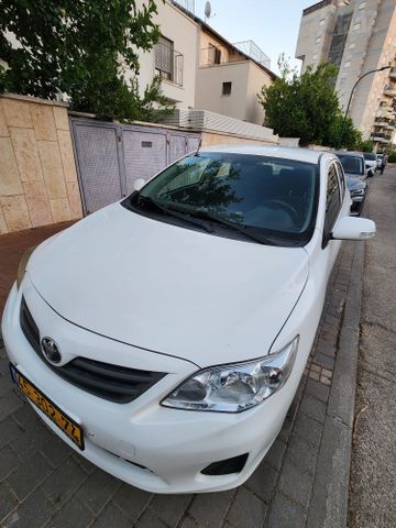 טויוטה קורולה