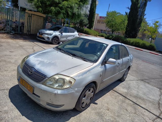 טויוטה קורולה