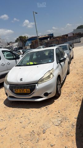 מודעת רכב פיג'ו 208