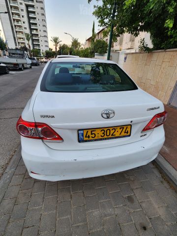 טויוטה קורולה