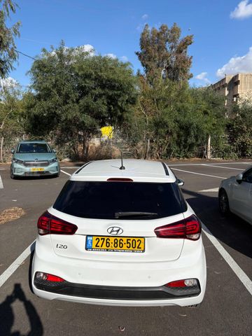 יונדאי i20