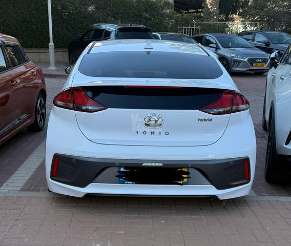 יונדאי איוניק