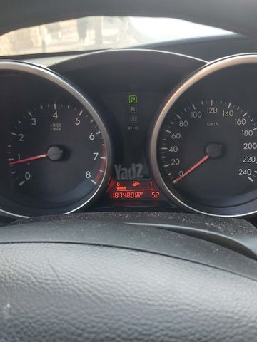 מודעת רכב מאזדה 3