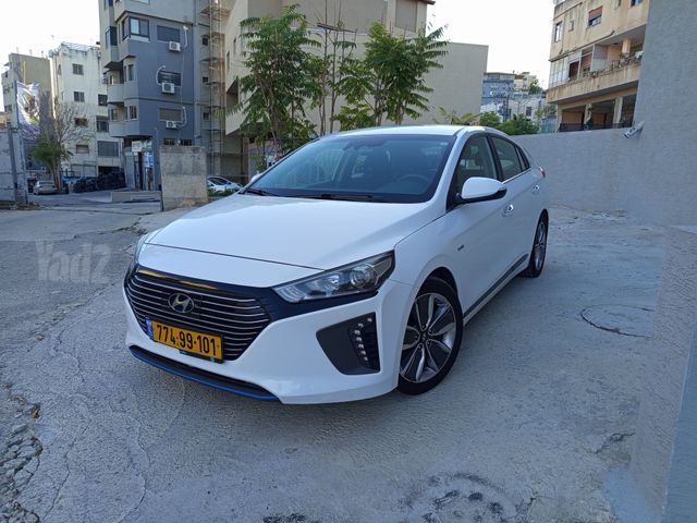 יונדאי איוניק