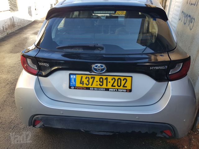 טויוטה יאריס