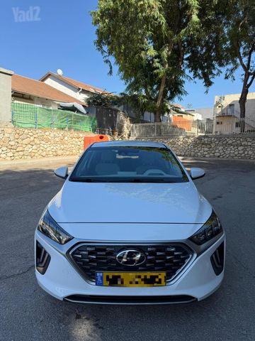 יונדאי איוניק