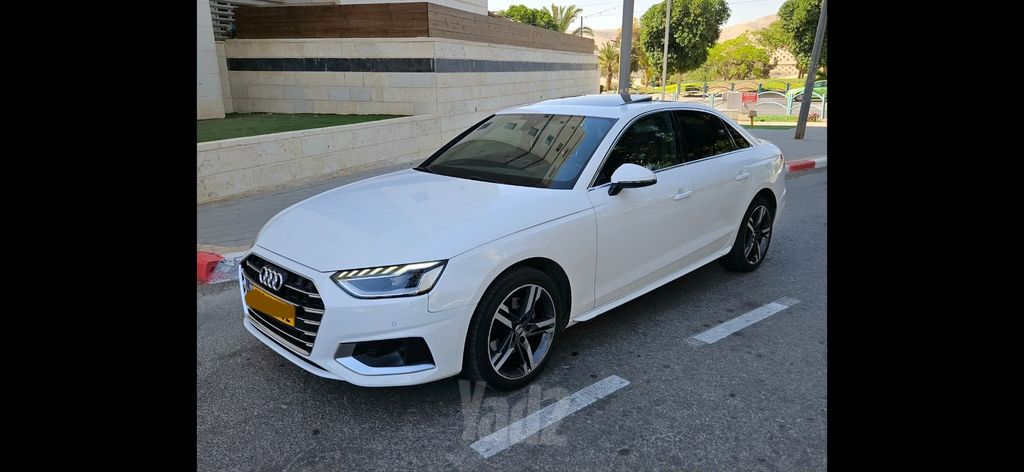 אאודי A4