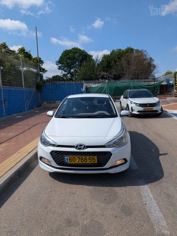 יונדאי i20