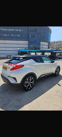 טויוטה C-HR