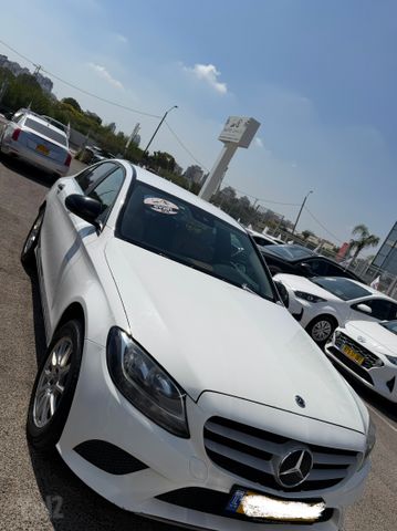 מודעת רכב מרצדס-בנץ C-class