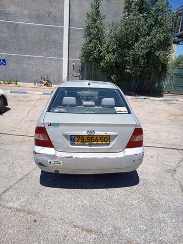 טויוטה קורולה