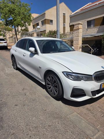 מודעת רכב ב מ וו סדרה 3