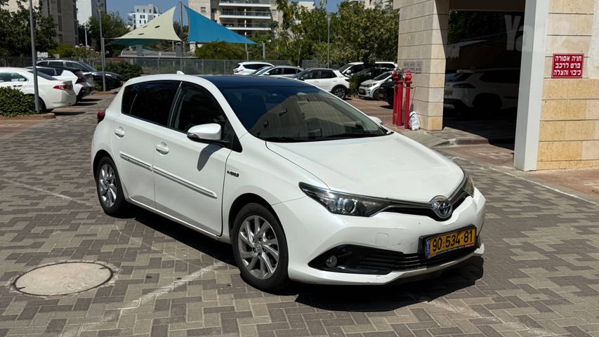 טויוטה אוריס