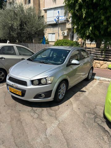 שברולט סוניק