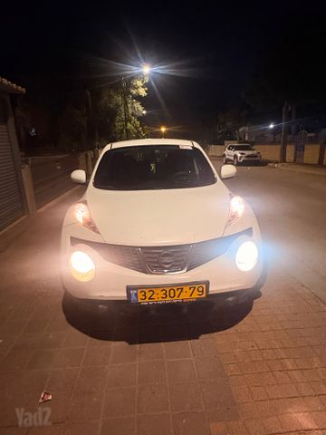 ניסאן ג'וק