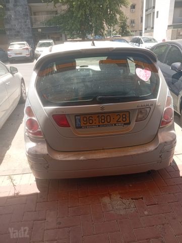 סוזוקי ליאנה