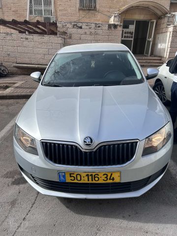 סקודה אוקטביה