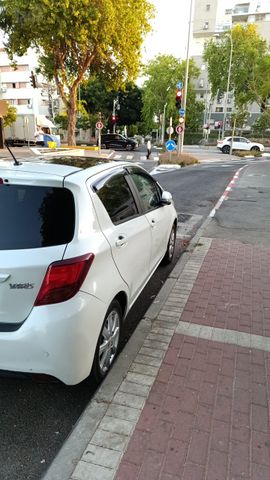 טויוטה יאריס
