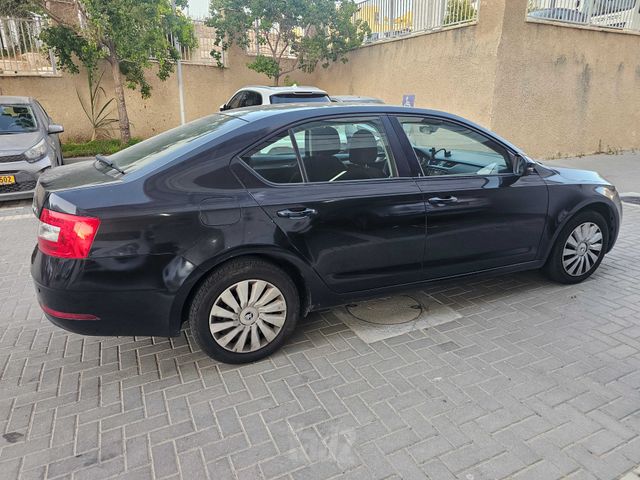 סקודה אוקטביה