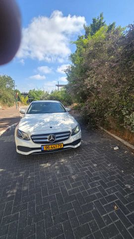מרצדס-בנץ E-class