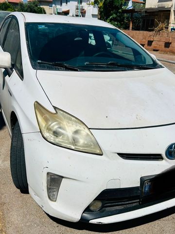 מודעת רכב טויוטה פריוס