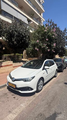 מודעת רכב טויוטה אוריס