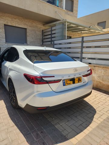 טויוטה קאמרי